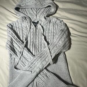 Forever 21 Cropped Cable Knit Sweater & matching pants